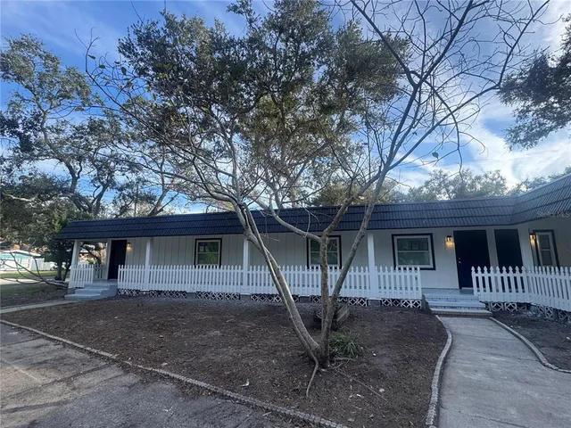 $1,750 | 1156 Orange Avenue, Unit A B, Dunedin, FL 34698