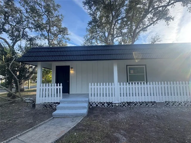 $1,750 | 1156 Orange Avenue, Unit A B, Dunedin, FL 34698
