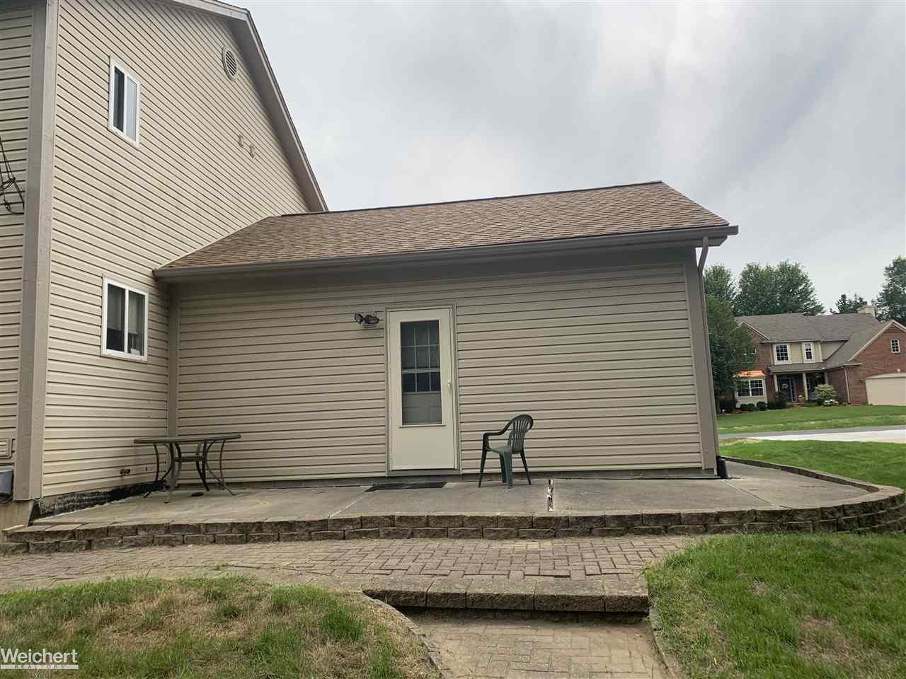 927 Bolinger Street Rochester, MI 48307 - Photo 25 of 29 50018703-30.JPG