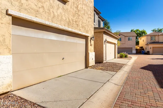 a view of a street with house