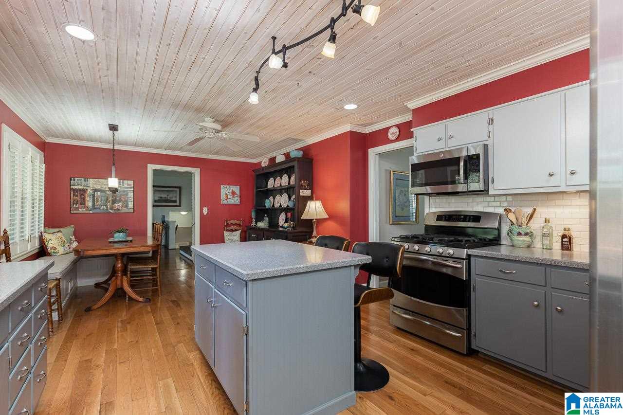 1813 Cornwall Road Birmingham, AL 35226 - Photo 10 of 40
