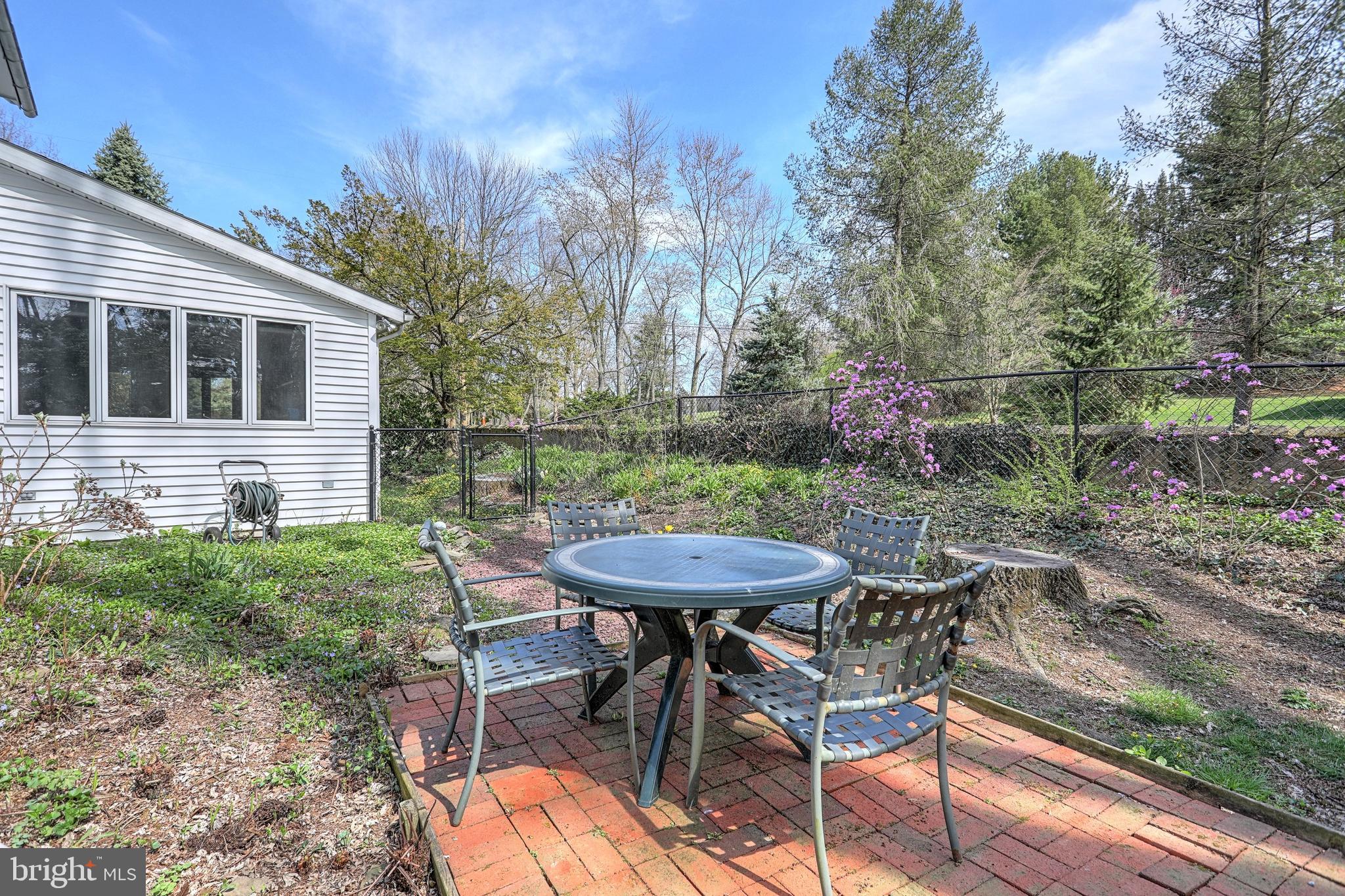 2490 Joppa Road York, PA 17403 - Photo 3 of 35