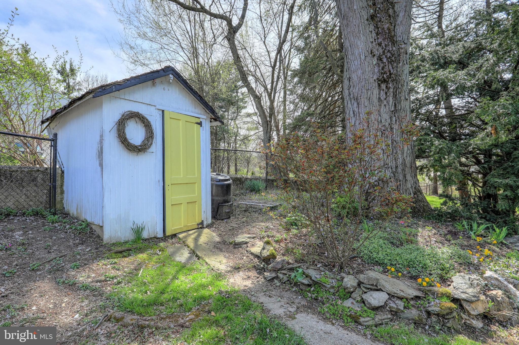 2490 Joppa Road York, PA 17403 - Photo 4 of 35