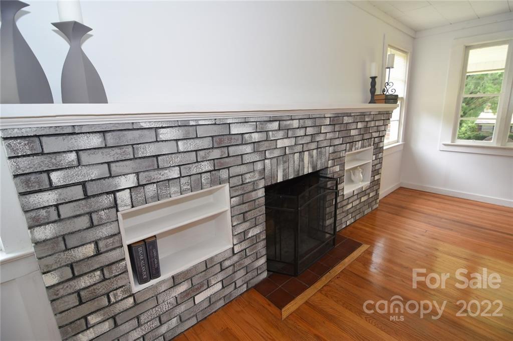 4950 Midway Sand Road Hickory, NC 28601 - Photo 10 of 31 Gallery Image 10