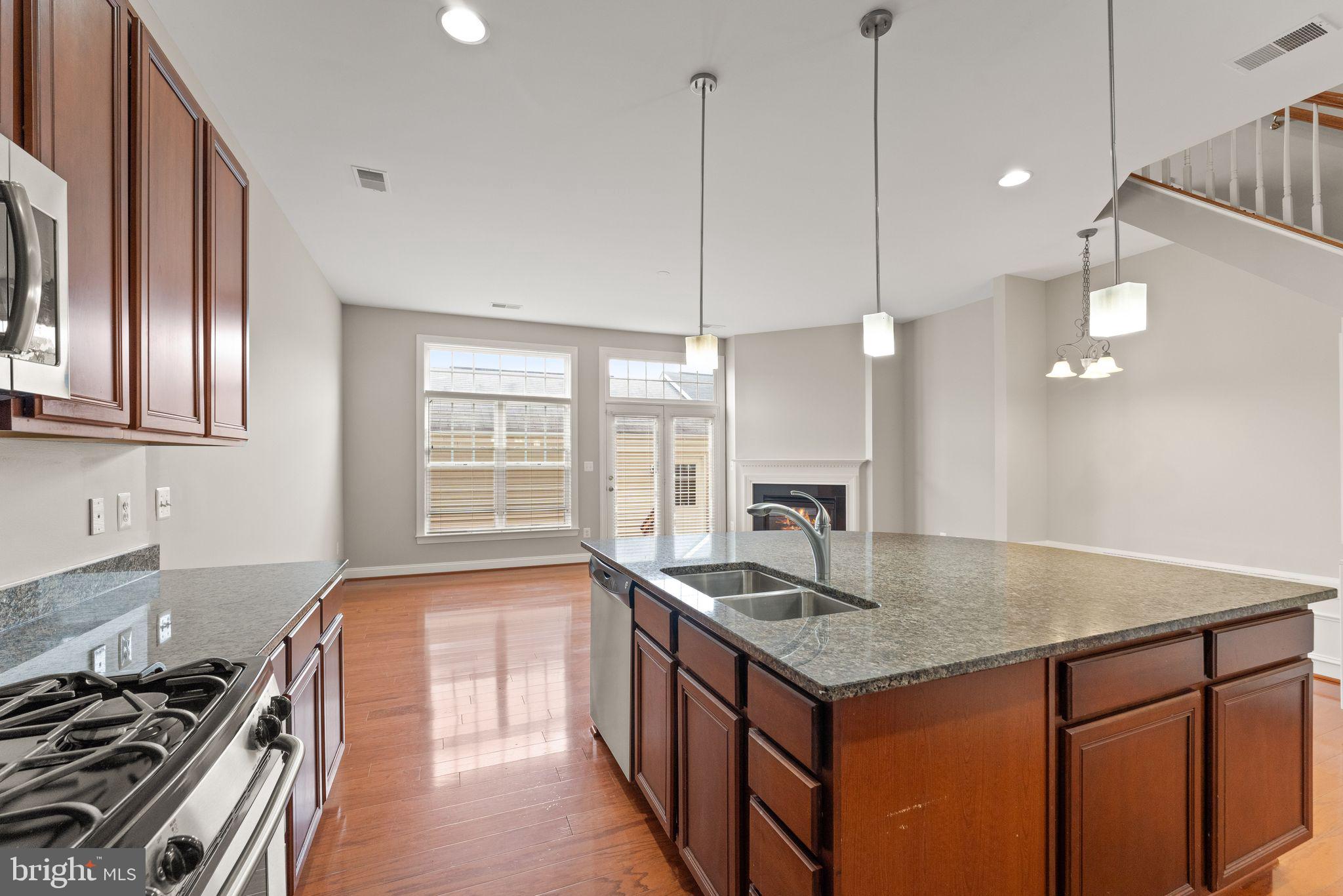 9162 Ribbon Falls Loop Bristow, VA 20136 - Photo 14 of 71 Gallery Image 14