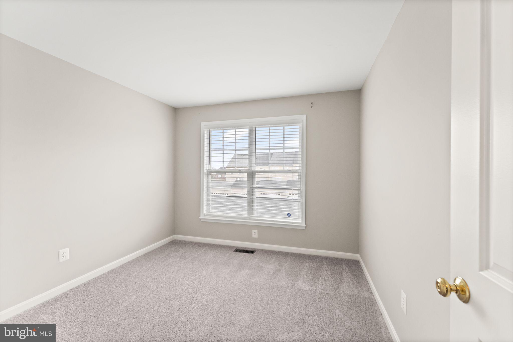 9162 Ribbon Falls Loop Bristow, VA 20136 - Photo 33 of 71 Gallery Image 33