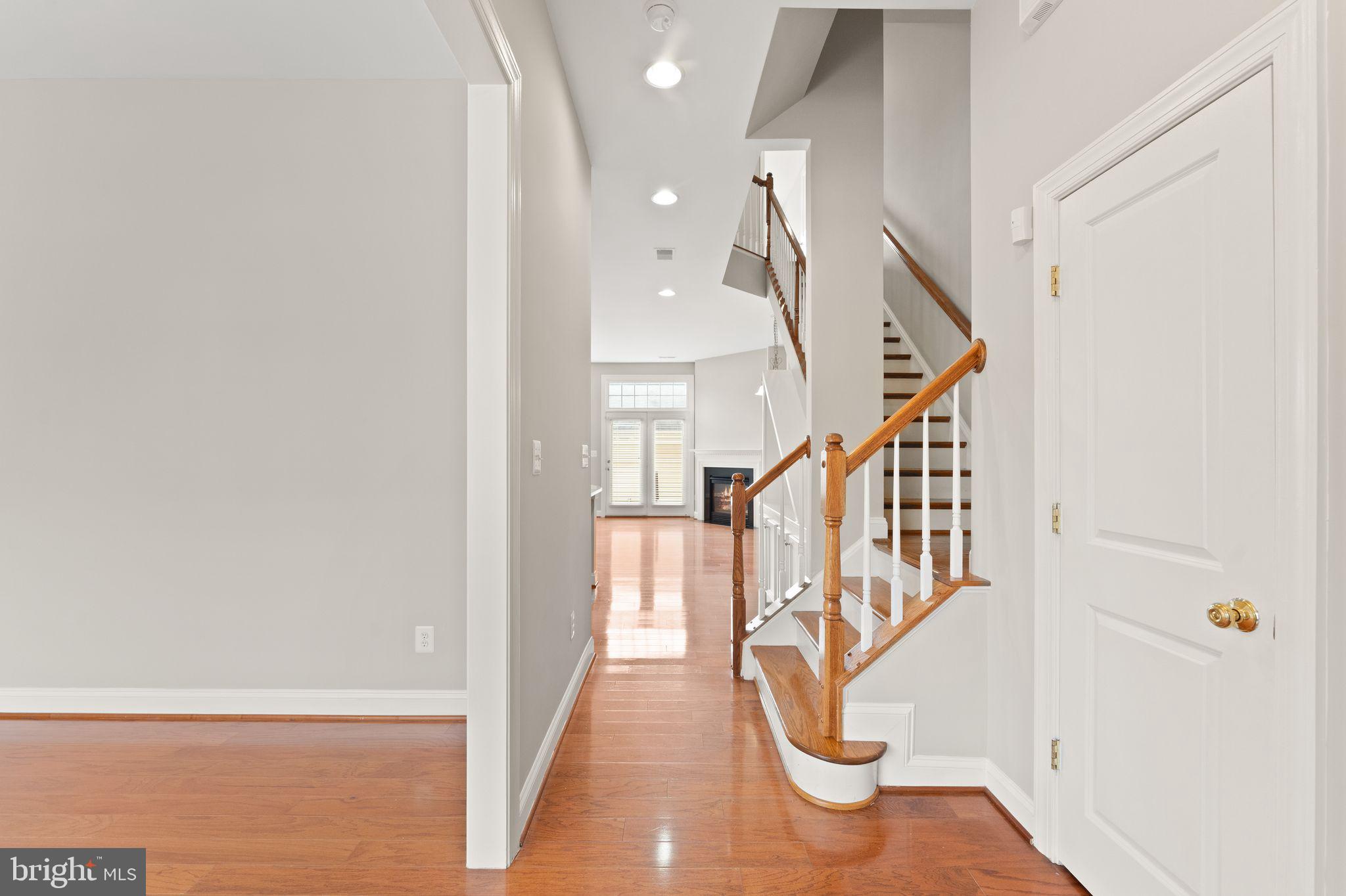 9162 Ribbon Falls Loop Bristow, VA 20136 - Photo 5 of 71 Gallery Image 5