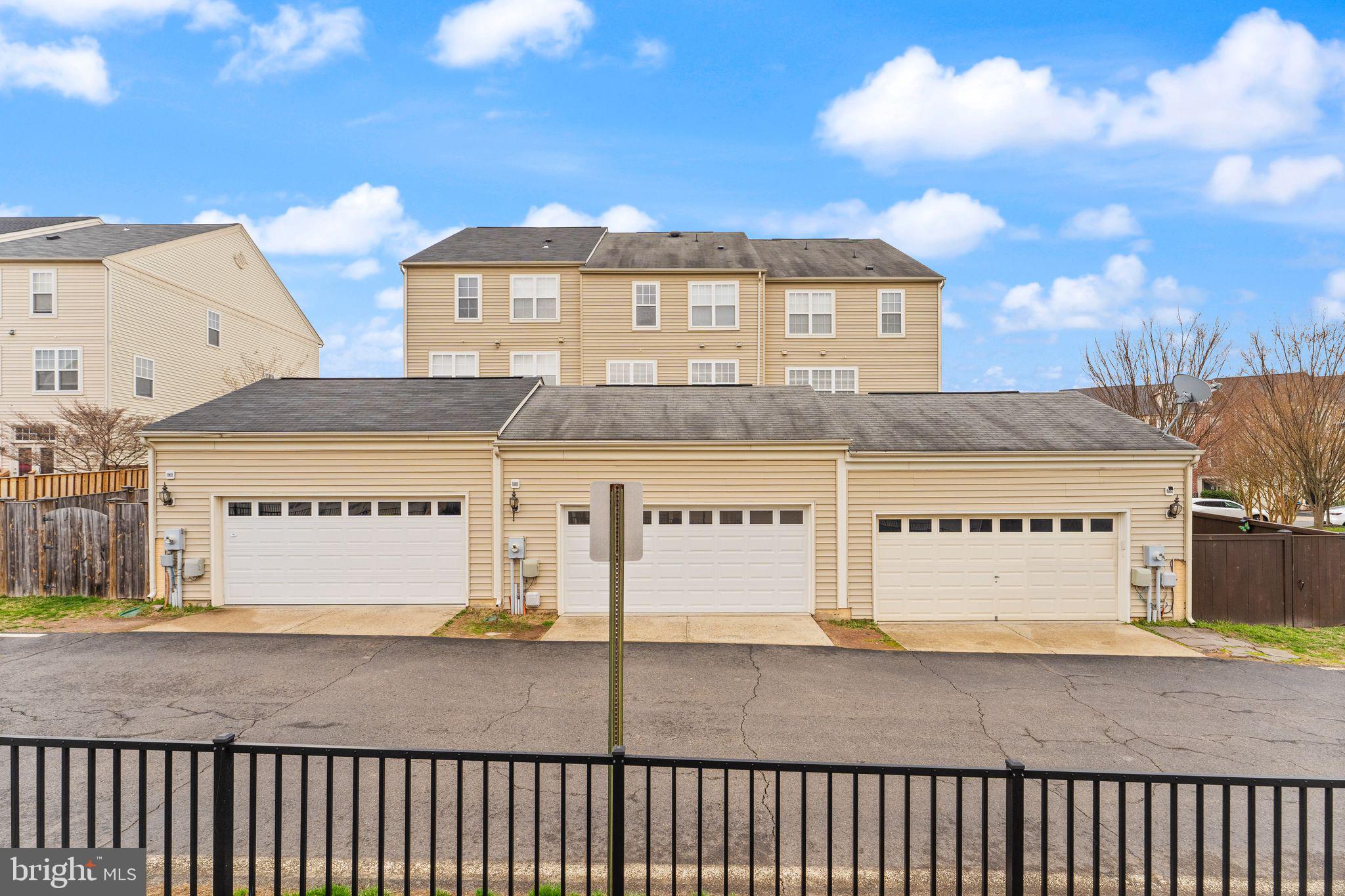 9162 Ribbon Falls Loop Bristow, VA 20136 - Photo 62 of 71 Gallery Image 62