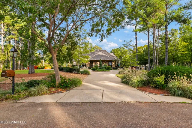 $1,150,000 | 1 Eastbrooke Circle, Madison, MS 39110