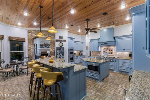 $1,150,000 | 1 Eastbrooke Circle, Madison, MS 39110