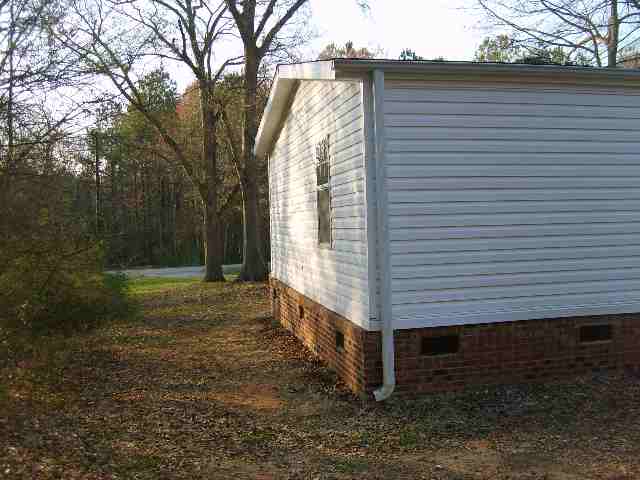 210 Porter Road, Unit OWNER WILL MAKE FHA APPRO Pendleton, SC 29670 - Photo 13 of 16