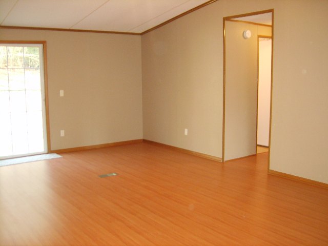 210 Porter Road, Unit OWNER WILL MAKE FHA APPRO Pendleton, SC 29670 - Photo 2 of 16