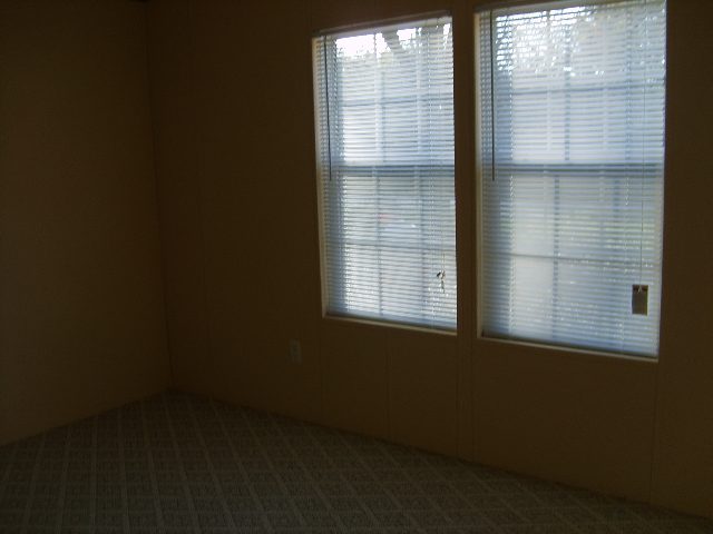 210 Porter Road, Unit OWNER WILL MAKE FHA APPRO Pendleton, SC 29670 - Photo 7 of 16