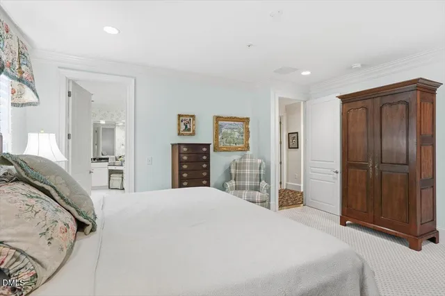 $899,000 | 432 West Barbee Chapel Road, Unit 432, Chapel Hill, NC 27517