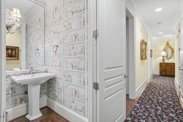 $899,000 | 432 West Barbee Chapel Road, Unit 432, Chapel Hill, NC 27517