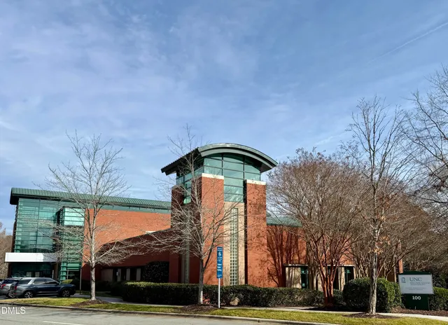 $899,000 | 432 West Barbee Chapel Road, Unit 432, Chapel Hill, NC 27517