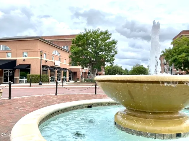 $899,000 | 432 West Barbee Chapel Road, Unit 432, Chapel Hill, NC 27517