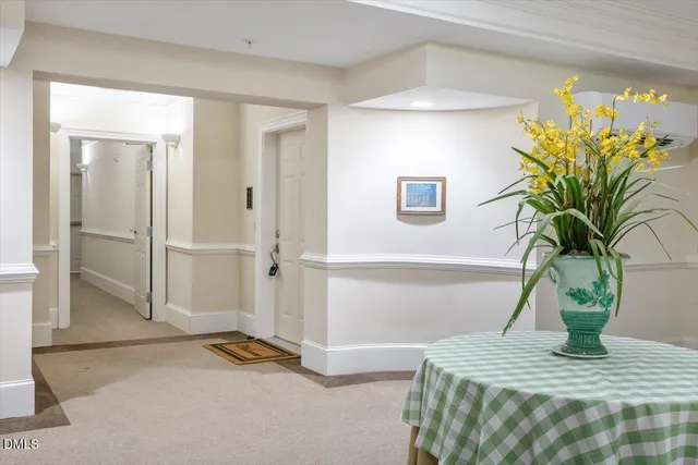 $899,000 | 432 West Barbee Chapel Road, Unit 432, Chapel Hill, NC 27517