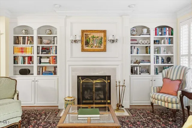 $899,000 | 432 West Barbee Chapel Road, Unit 432, Chapel Hill, NC 27517