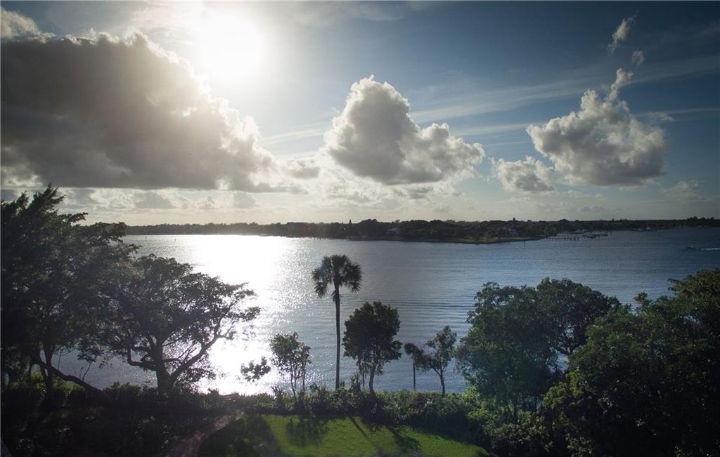 16 Mandalay Road Stuart, FL 34996 - Photo 7 of 13 Gallery Image 7