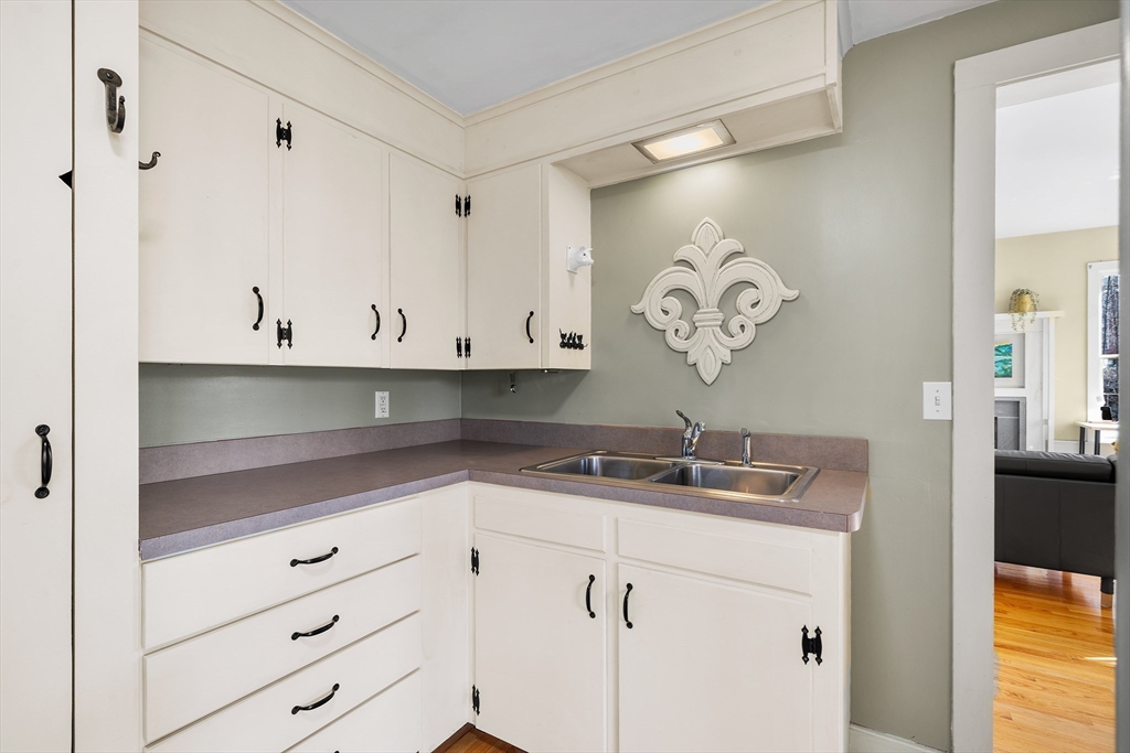 17 Brookfield Road Andover, MA 01810 - Photo 17 of 42