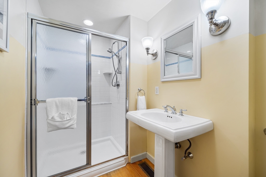 17 Brookfield Road Andover, MA 01810 - Photo 22 of 42