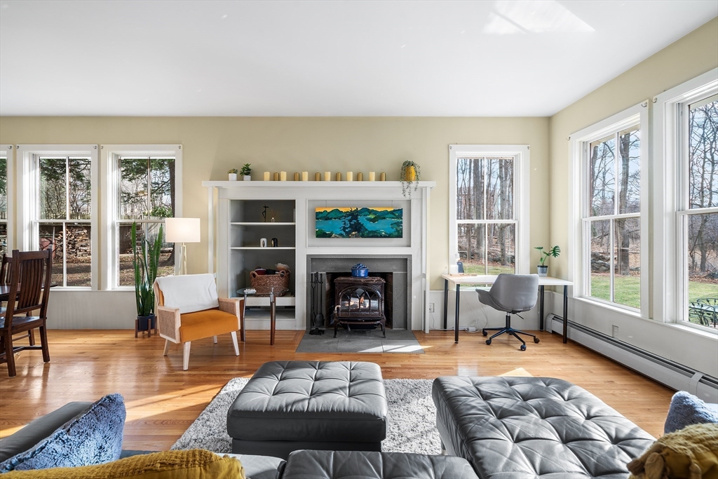 17 Brookfield Road Andover, MA 01810 - Photo 5 of 42