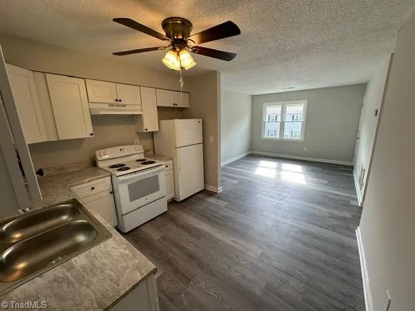 $1,025 | 1617 Mcpherson Street, Unit D, Greensboro, NC 27405