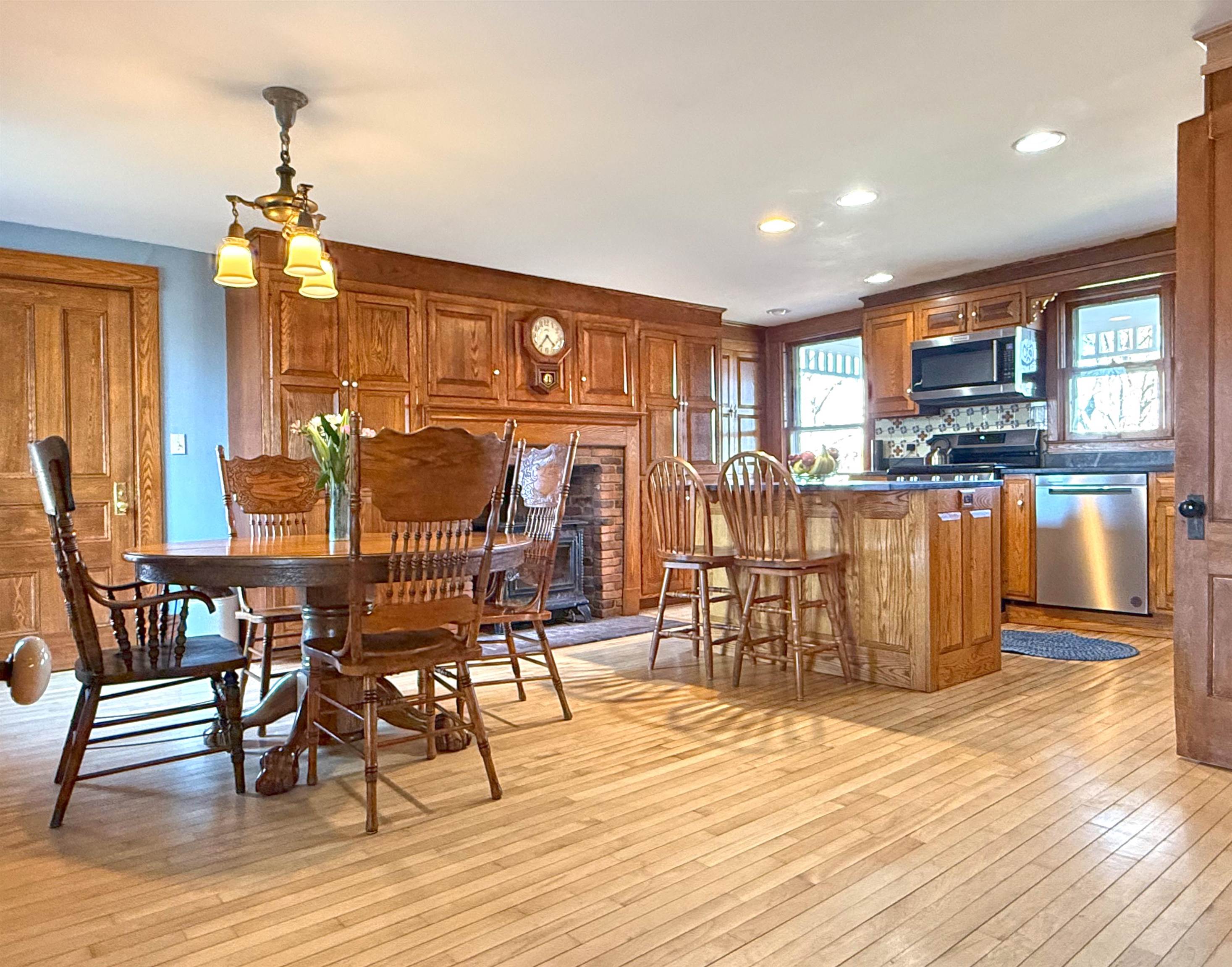548 Watch Point Road Shoreham, VT 05770 - Photo 4 of 46