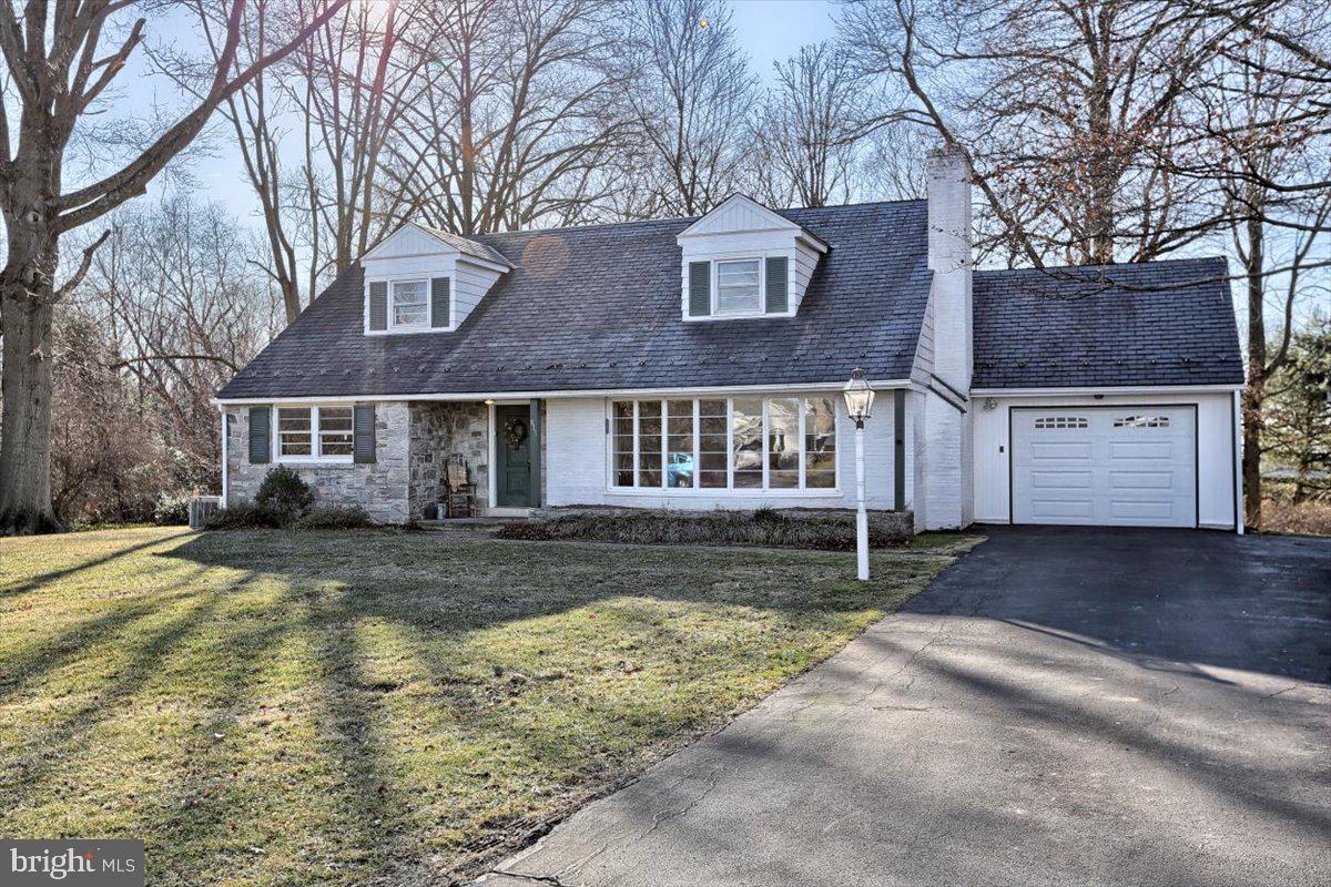 813 Hillaire Road Lancaster, PA 17601 - Photo 2 of 45 Gallery Image 2