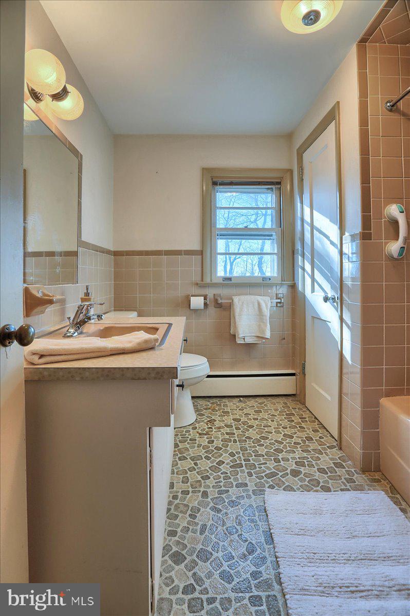 813 Hillaire Road Lancaster, PA 17601 - Photo 36 of 45 Gallery Image 36