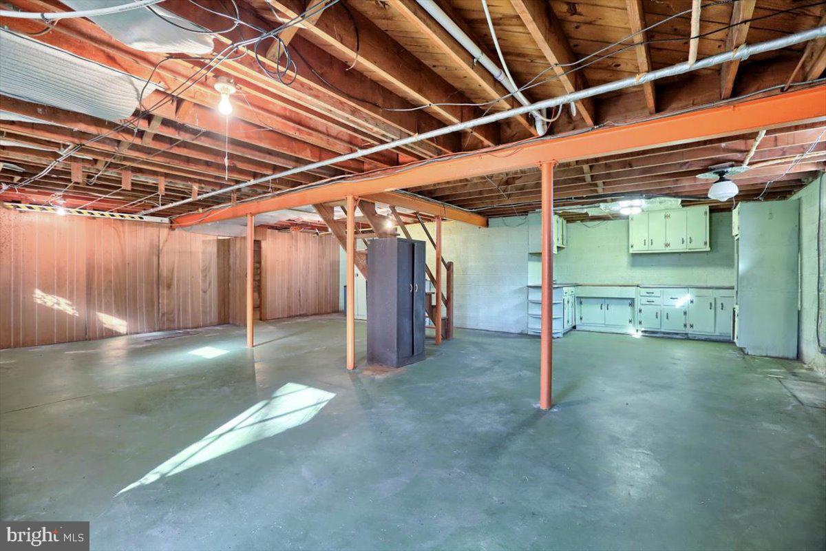 813 Hillaire Road Lancaster, PA 17601 - Photo 37 of 45 Gallery Image 37