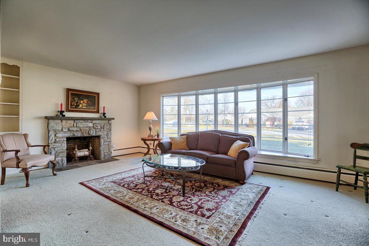 813 Hillaire Road Lancaster, PA 17601 - Photo 9 of 45 Gallery Image 9