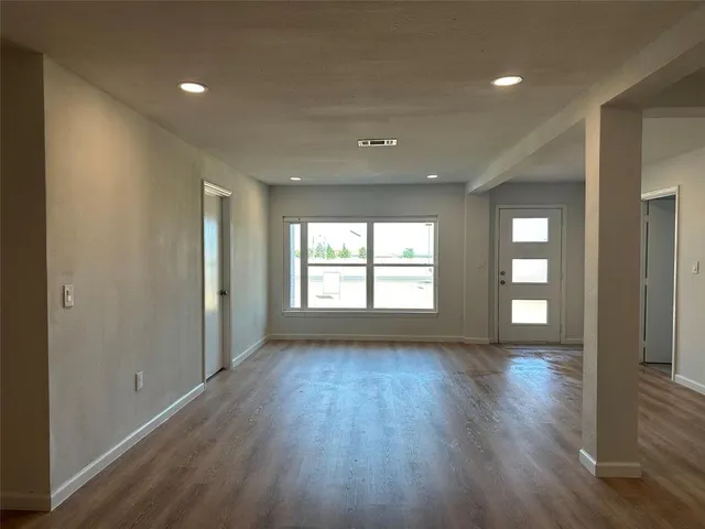 $260,000 | 909 Jerry Mashek Drive, West, TX 76691