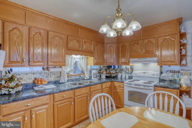 $329,900 | 142 Brookdale Road, Camden Wyoming, DE 19934