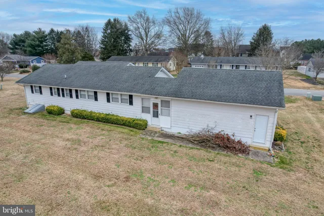 $329,900 | 142 Brookdale Road, Camden Wyoming, DE 19934