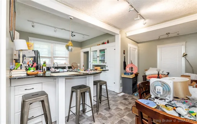 $299,900 | 1918 Charlestown Road, New Albany, IN 47150