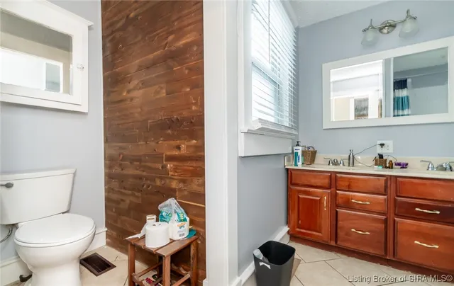 $299,900 | 1918 Charlestown Road, New Albany, IN 47150