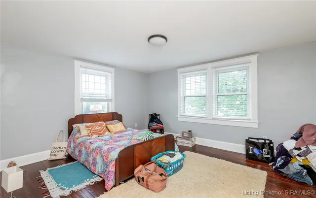 $299,900 | 1918 Charlestown Road, New Albany, IN 47150