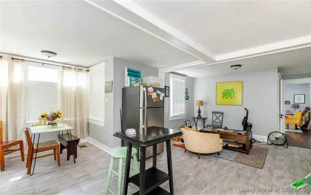 $299,900 | 1918 Charlestown Road, New Albany, IN 47150