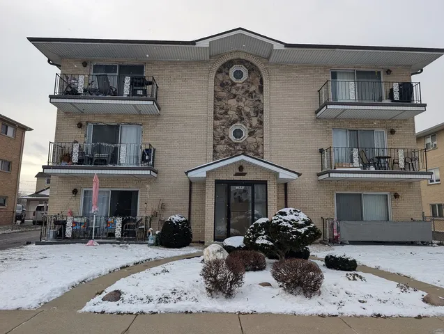 $1,250 | 7840 Normandy Avenue, Unit 1N, Burbank, IL 60459
