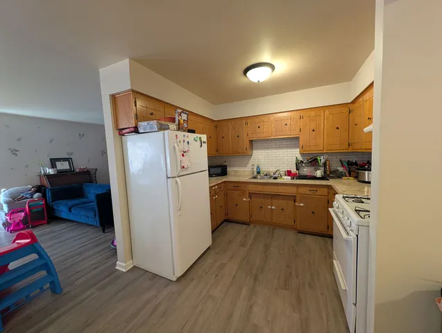 $1,250 | 7840 Normandy Avenue, Unit 1N, Burbank, IL 60459