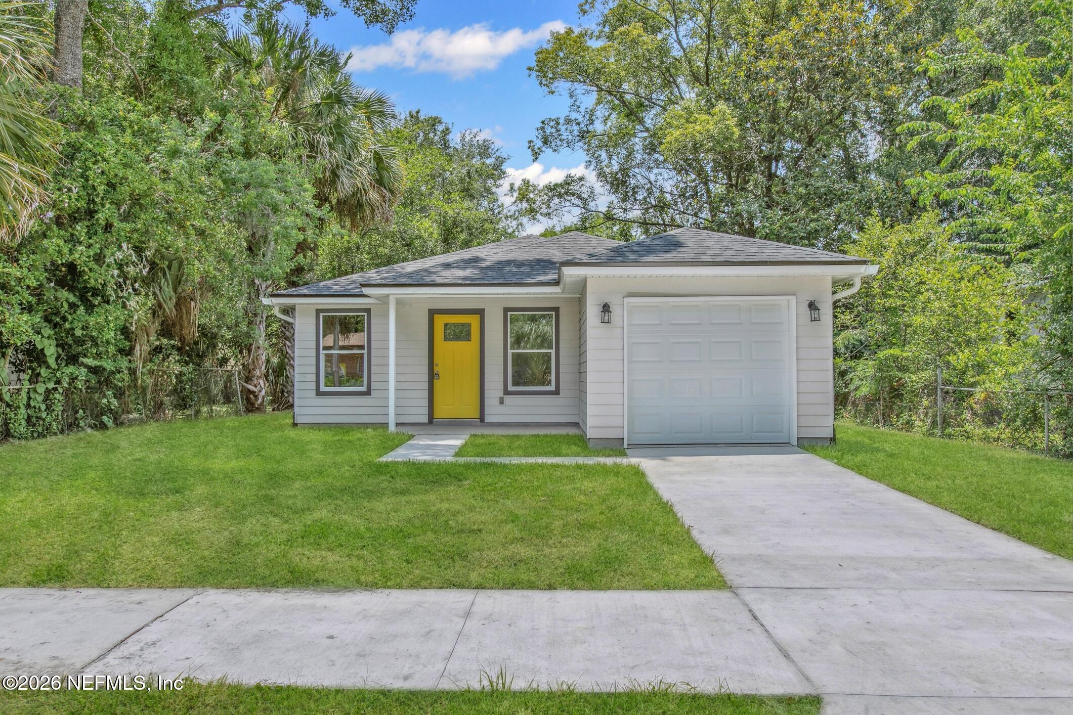 1646 East 14th St  