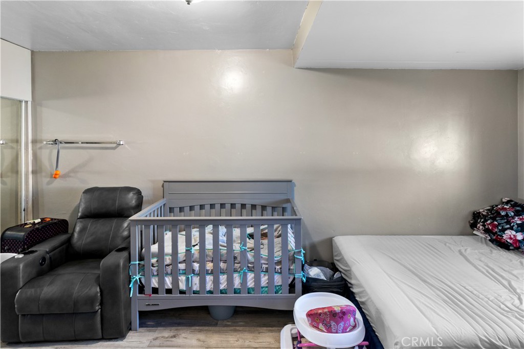 2898 Delta Avenue Long Beach, CA 90810 - Photo 16 of 63