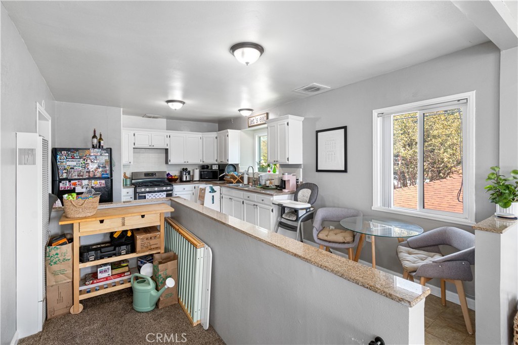 2898 Delta Avenue Long Beach, CA 90810 - Photo 24 of 63