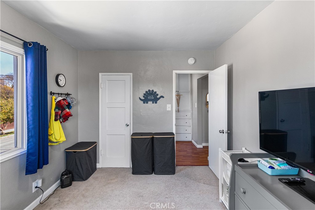 2898 Delta Avenue Long Beach, CA 90810 - Photo 35 of 63