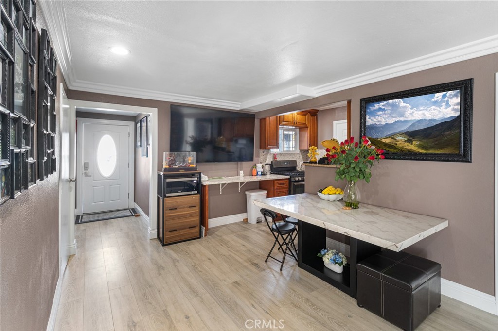 2898 Delta Avenue Long Beach, CA 90810 - Photo 4 of 63