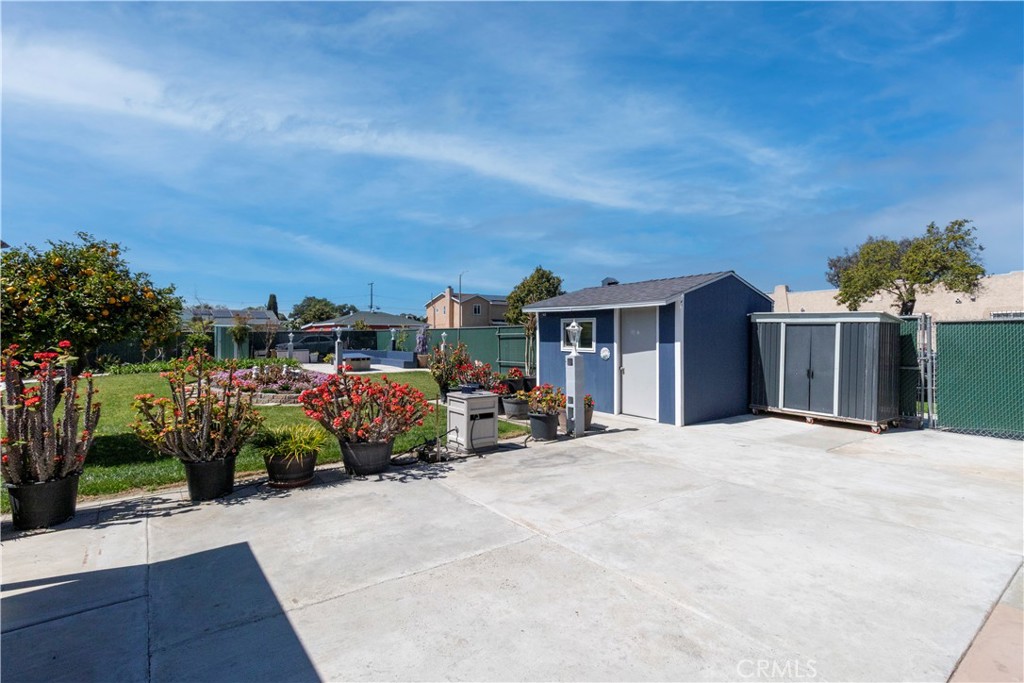 2898 Delta Avenue Long Beach, CA 90810 - Photo 49 of 63