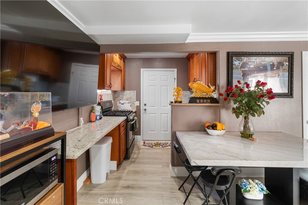 2898 Delta Avenue Long Beach, CA 90810 - Photo 6 of 63