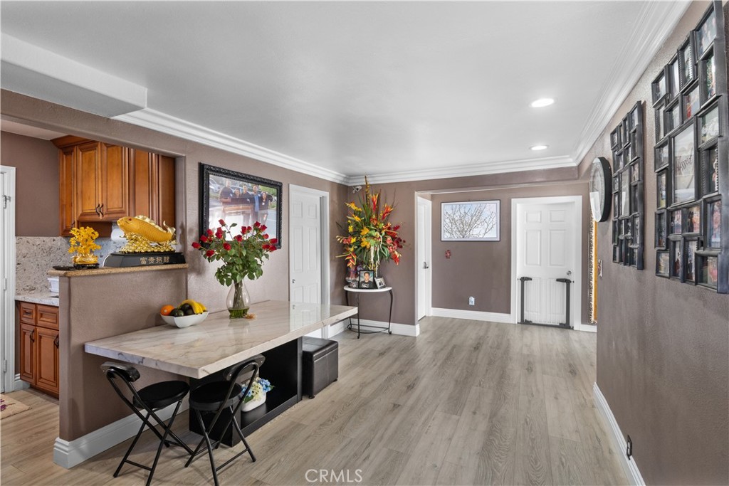 2898 Delta Avenue Long Beach, CA 90810 - Photo 7 of 63